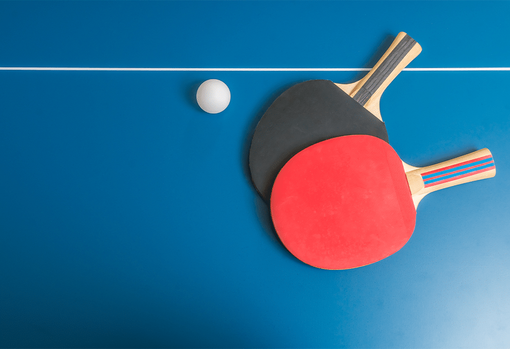 Des petites coupes customisées à l'aide de balles de ping-pong - Marie  Claire